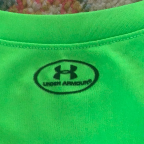 Under Armour tee - Picture 4 of 4